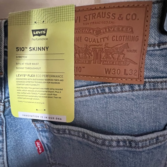 Levi’s 510 jeans never worn new with tags light wash - Picture 2 of 3